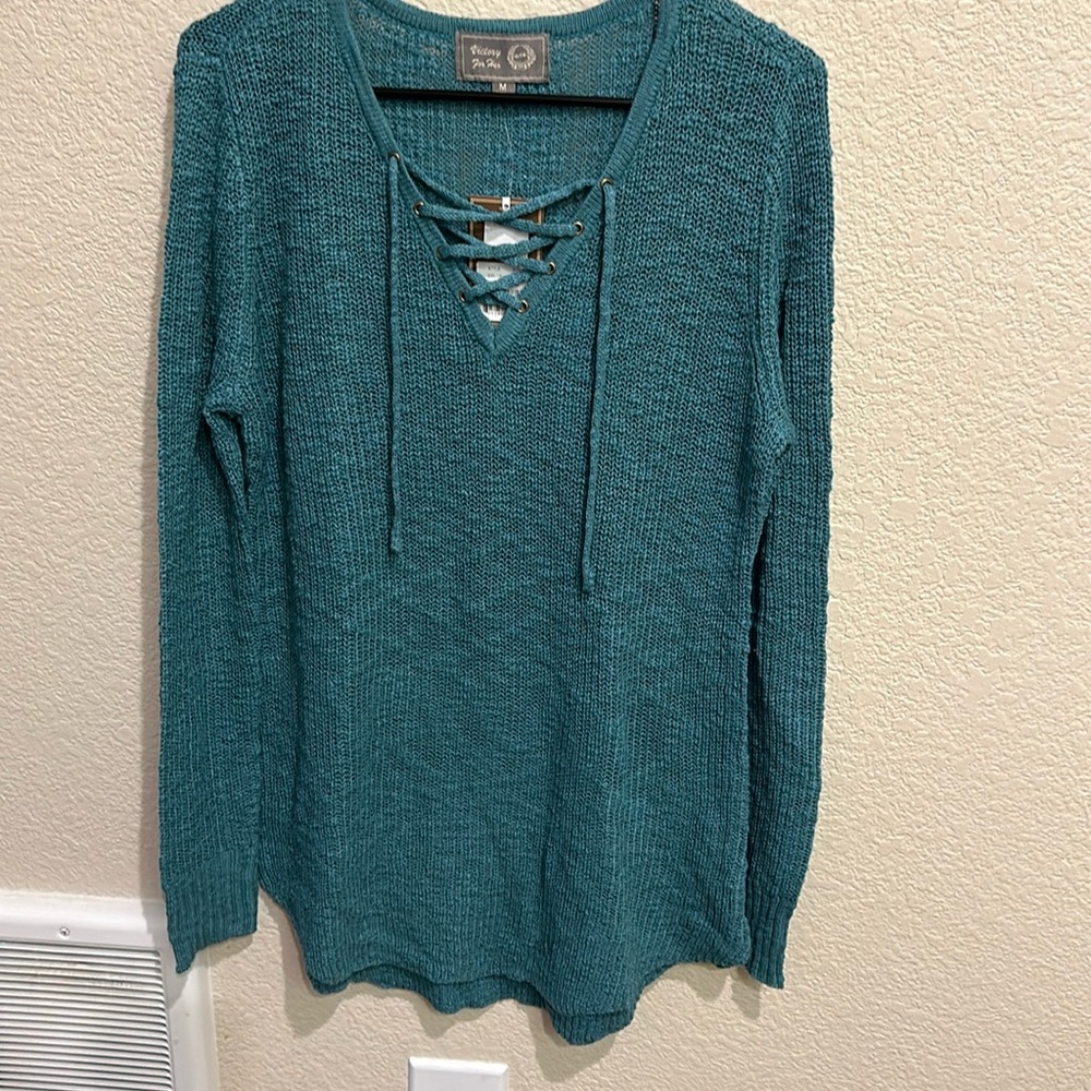 New knitt sweater